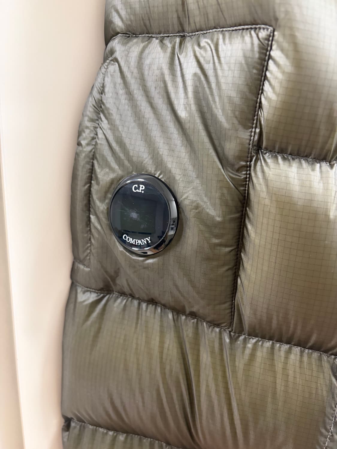 cp컴퍼니 24FW dd 쉘 리프 그린 L 판매합니다 상품이미지9