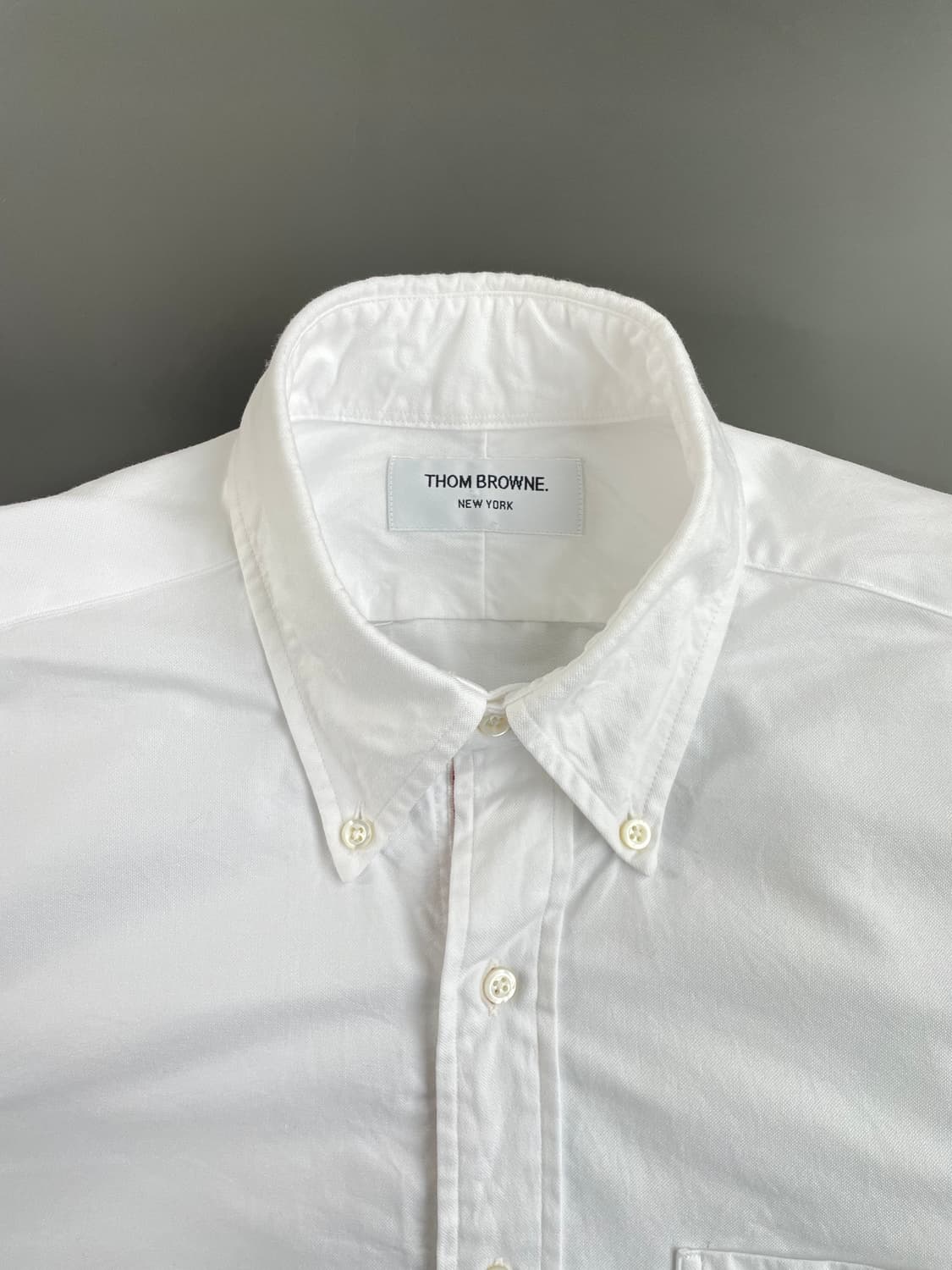 [3] 톰 브라운 클래식 옥스포드 히든 삼선 셔츠 상품이미지5