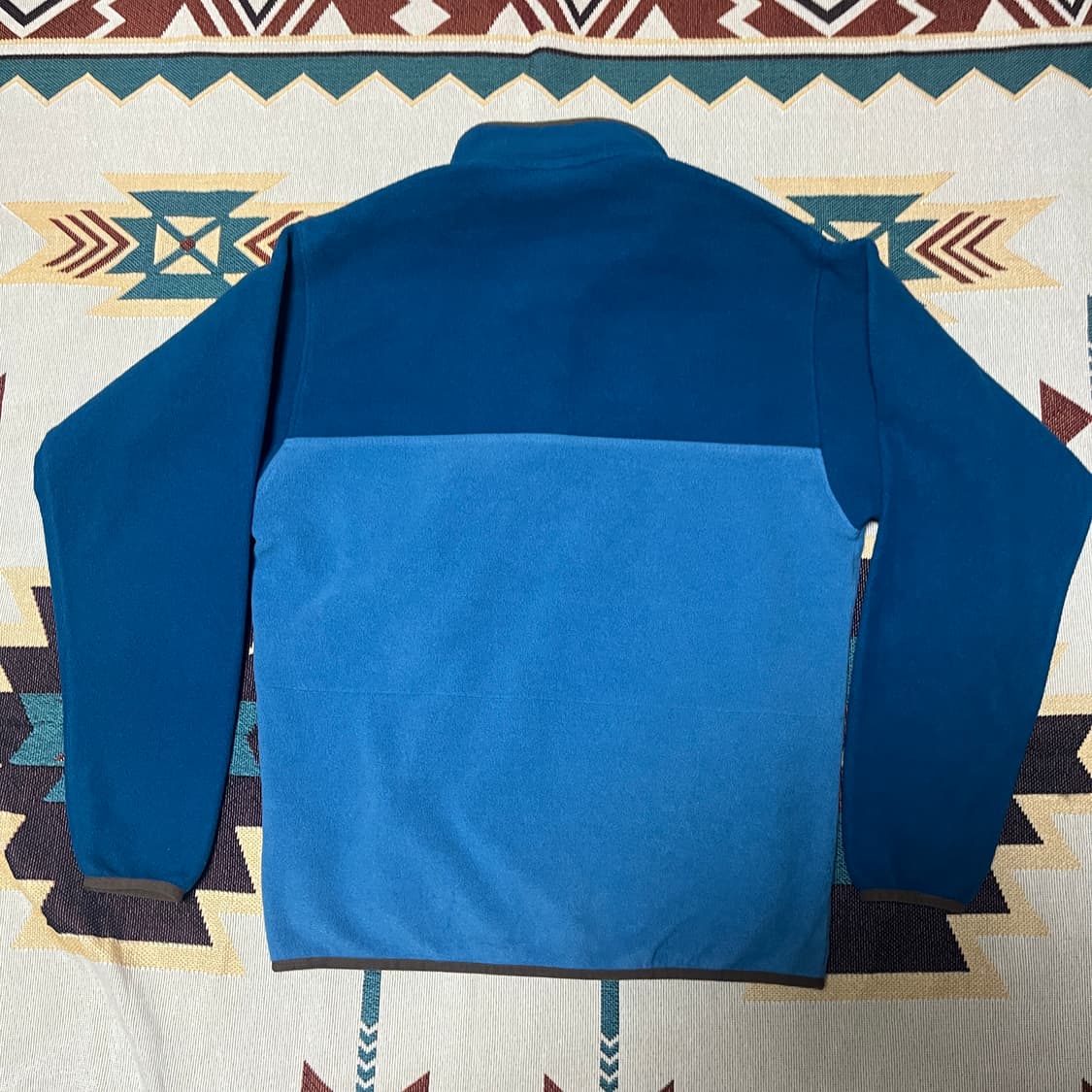 파타고니아 신칠라 스냅티 M트래비스 스캇 착용 상품이미지6