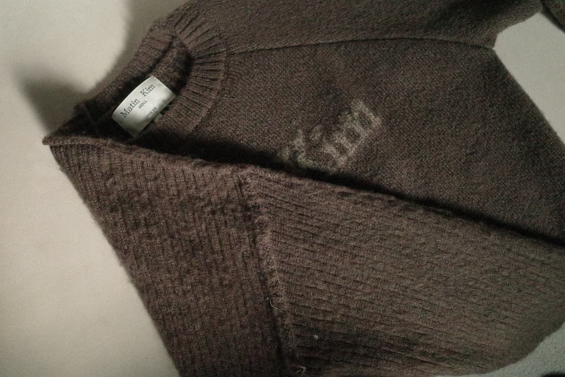 마뗑킴 Matin kim 로고 니트 (브라운) 상품이미지3