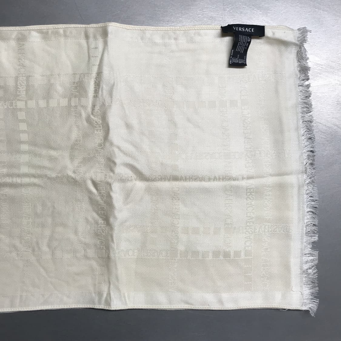 베르사체 실크 스카프 상품이미지3