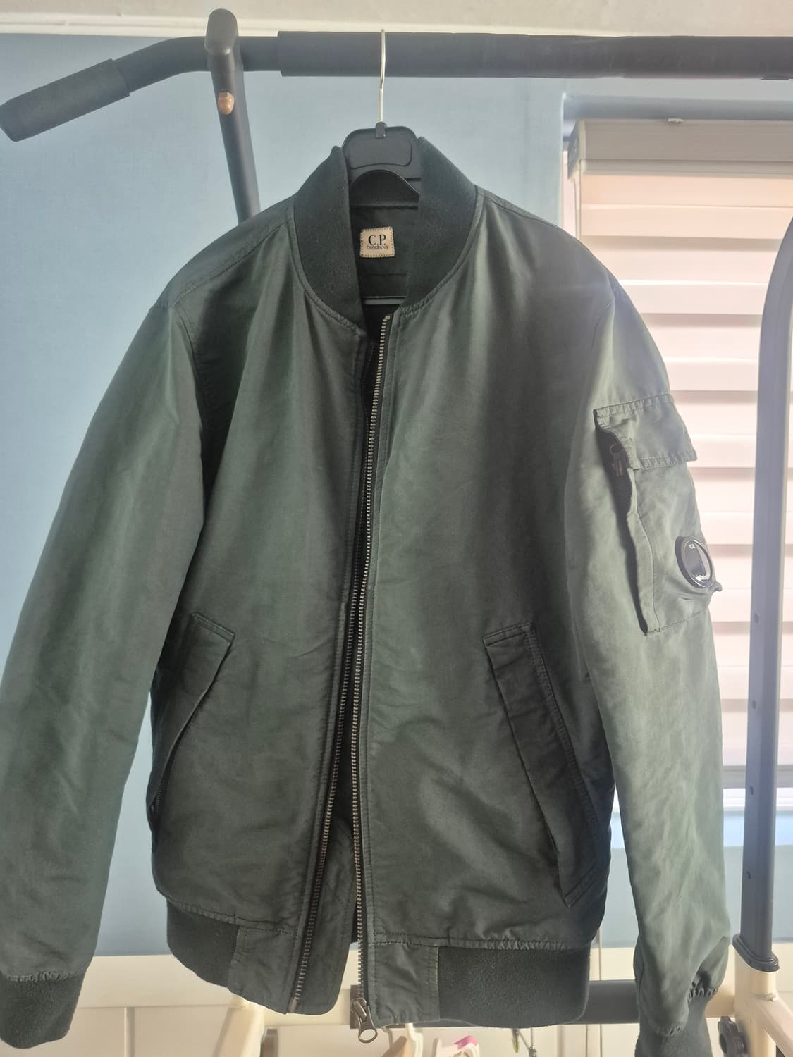 cp컴퍼니 C.P.Company 렌즈 봄버 자켓 상품이미지1