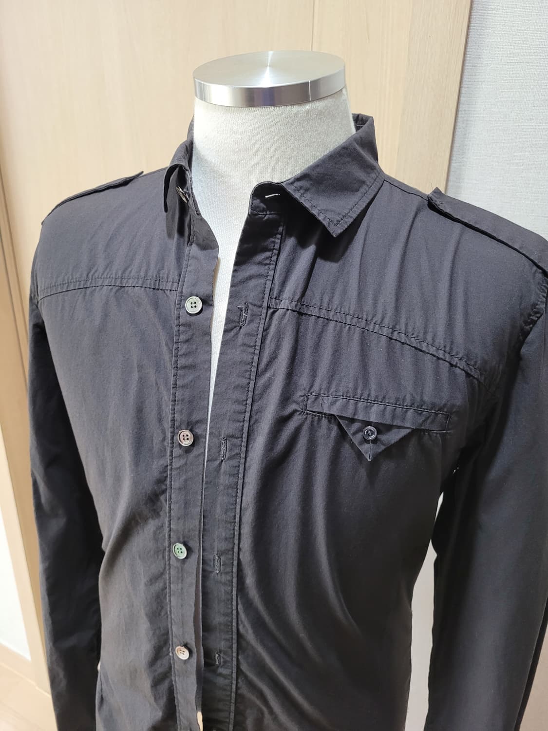 코데즈컴바인 남자 견장셔츠 100 다크그레이 상품이미지2
