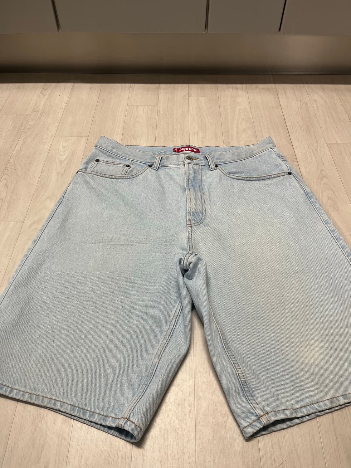 슈프림 배기 데님 쇼츠 워시드 인디고 - 24SS 상품이미지2