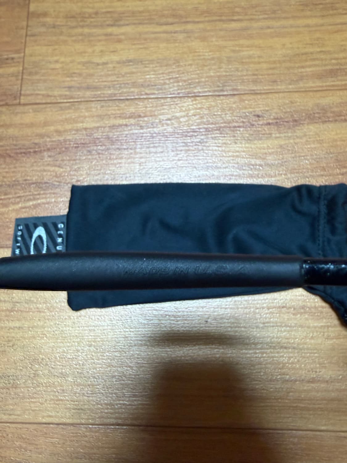 오클리 미뉴트 1.0 메탈릭블랙 상품이미지9