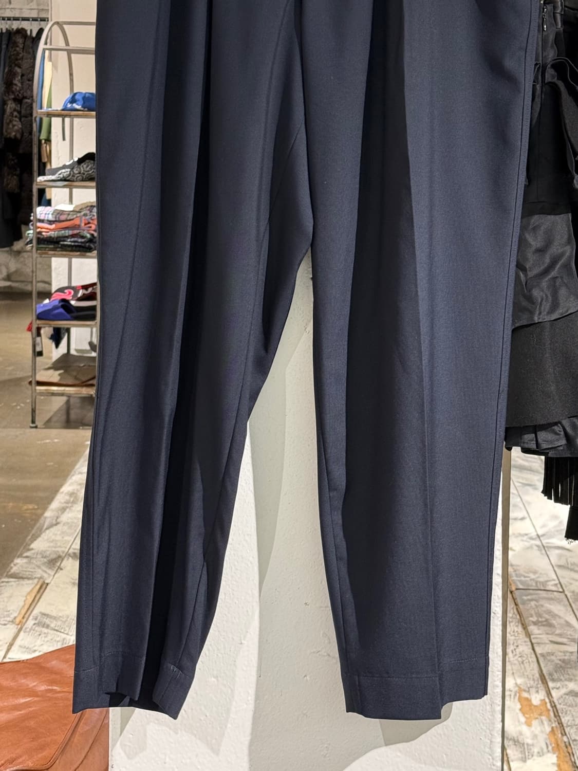 마르니 22ss 네이비 라나버진울 밴딩 슬랙스 팬츠  상품이미지3