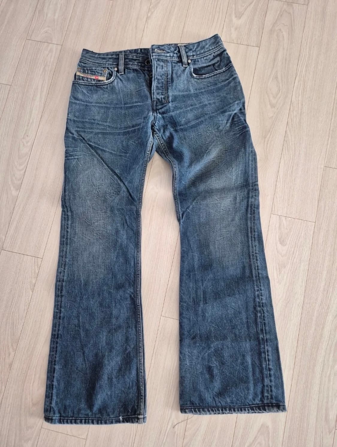 [29] 디젤 자탄 부츠컷 데님 상품이미지1