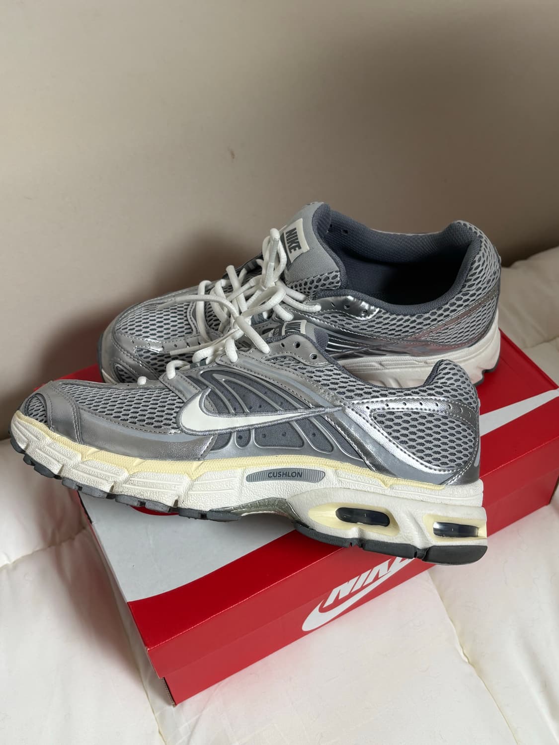 나이키 에어맥스 모토2k 상품이미지2