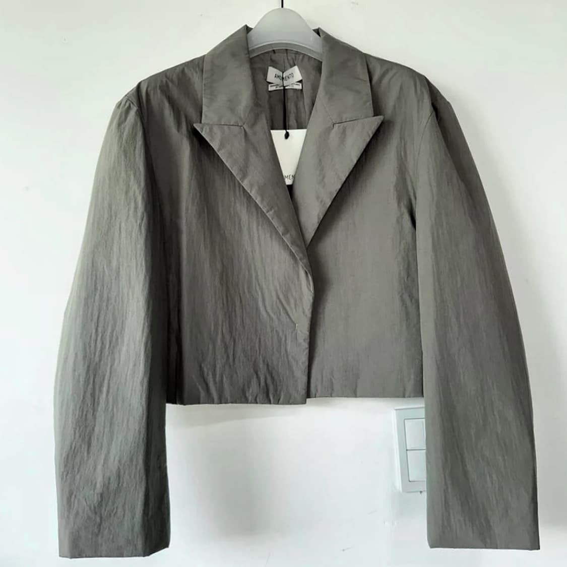 아모멘토 AMOMENTO 패딩 크롭 자켓 [새상품] 상품이미지3