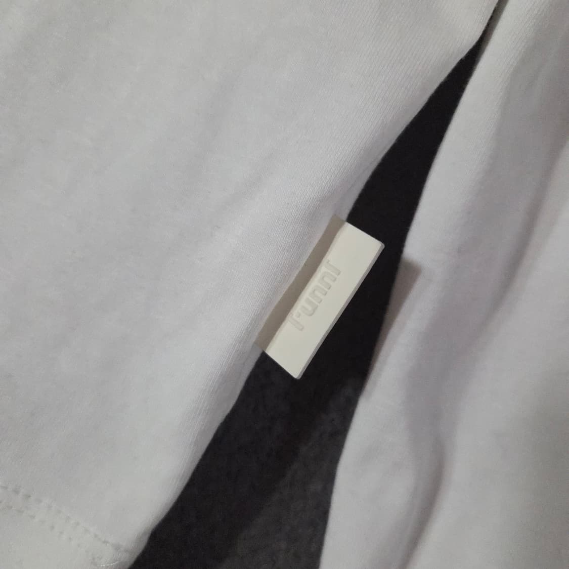 준지 레터링 여성 크롭 롱슬리브 샘플 상품이미지3