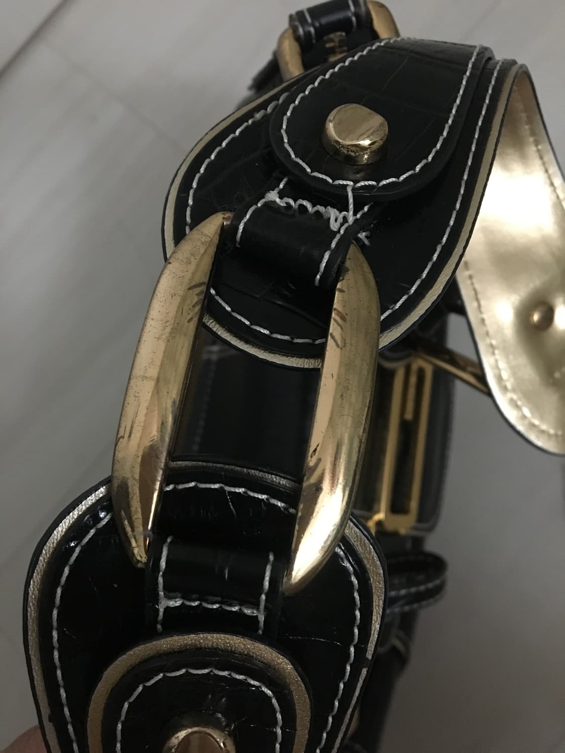 Guess croc leather shoulder bag 상품이미지9
