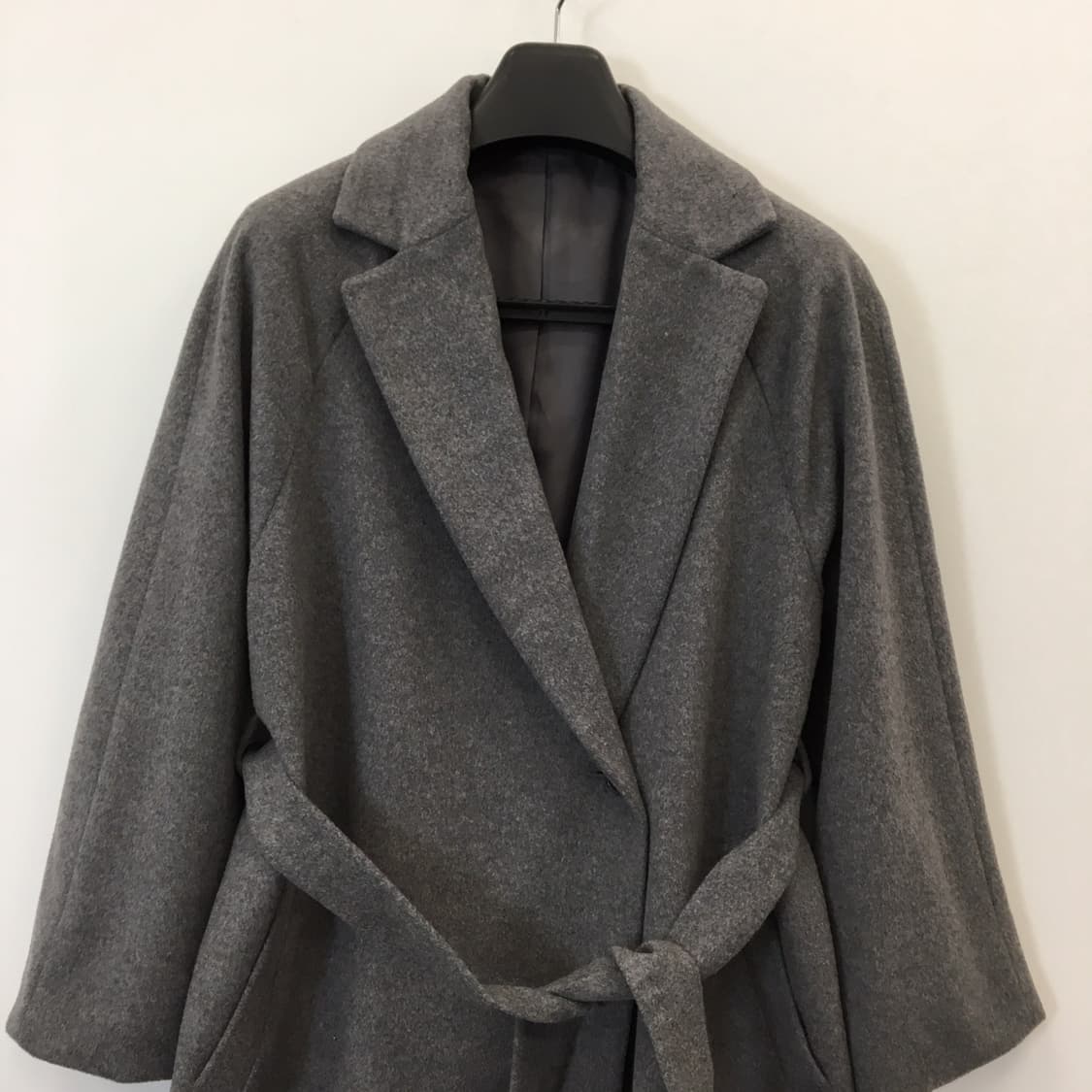 유니클로 울 그레이 벨티드코트 L 상품이미지2