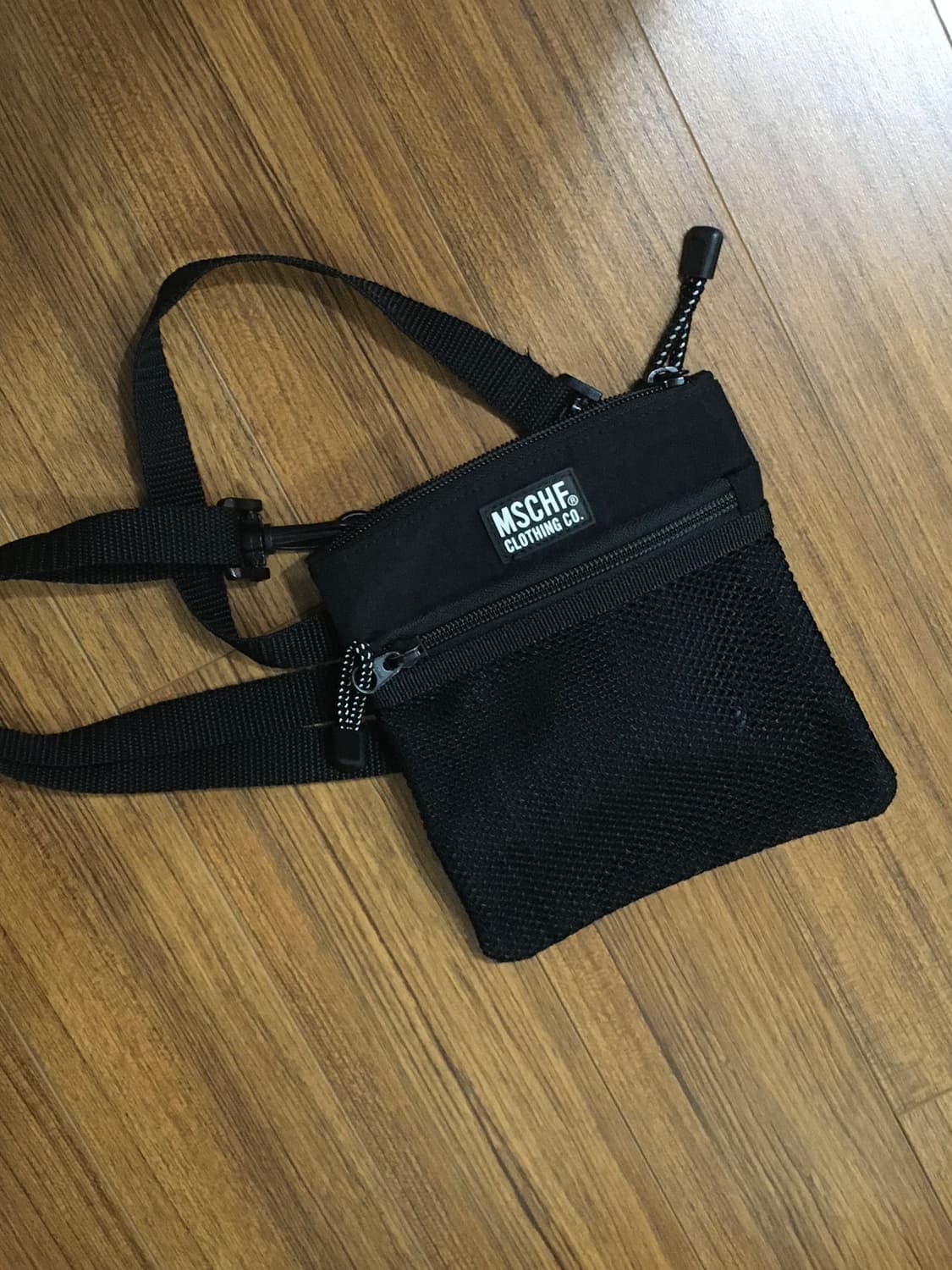 미스치프 크로스백 상품이미지2