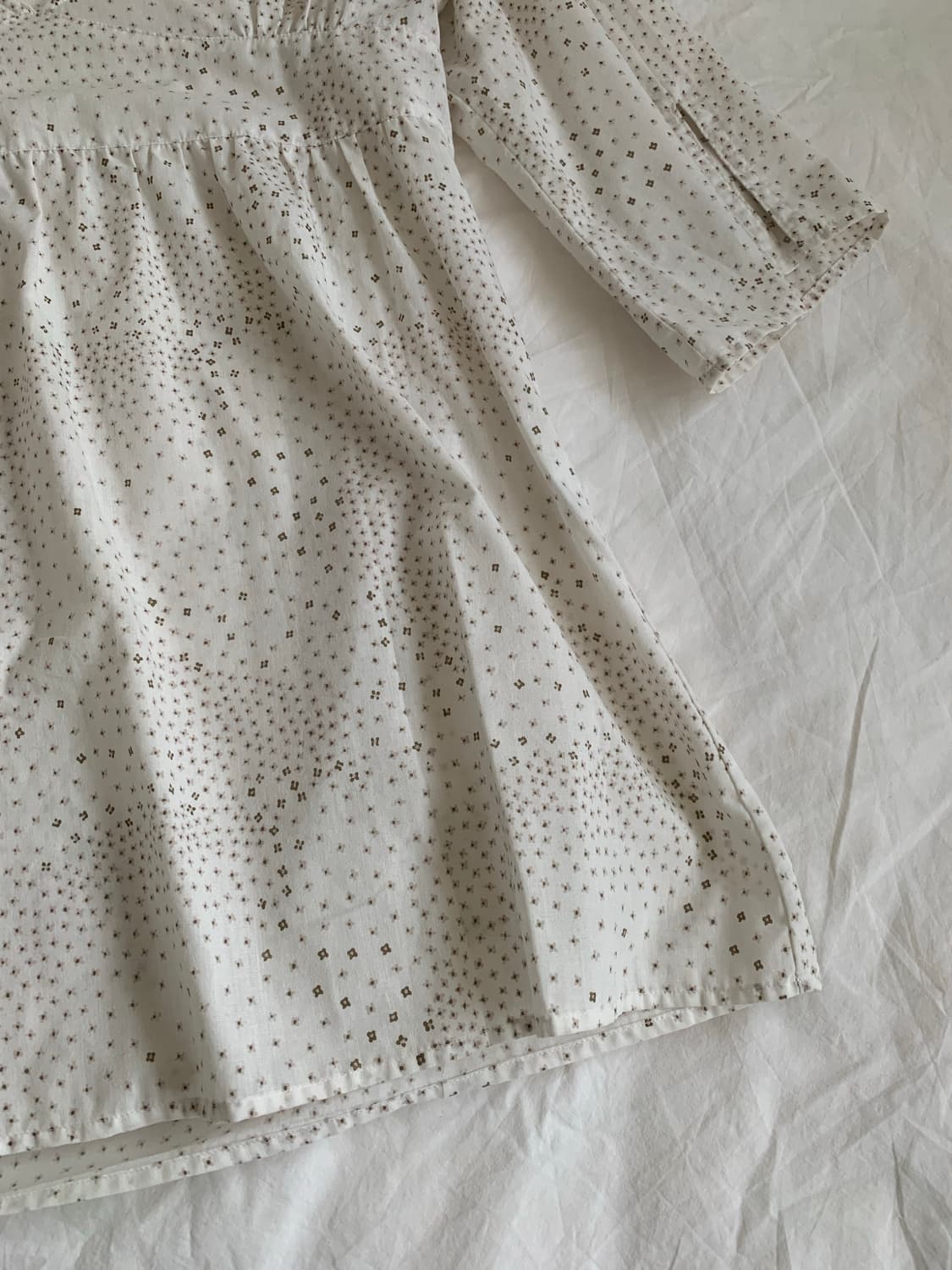 화이트 픽셀 블라우스 상품이미지3