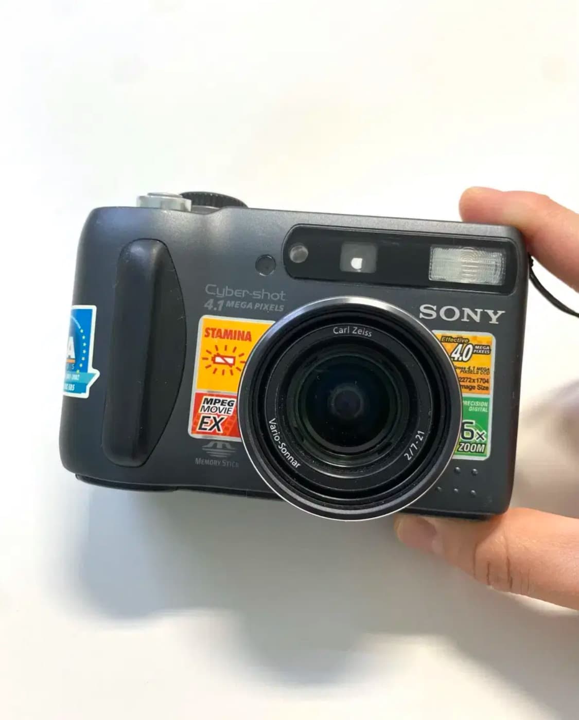 소니 사이버샷 DSC-S85 디지털 카메라 상품이미지1