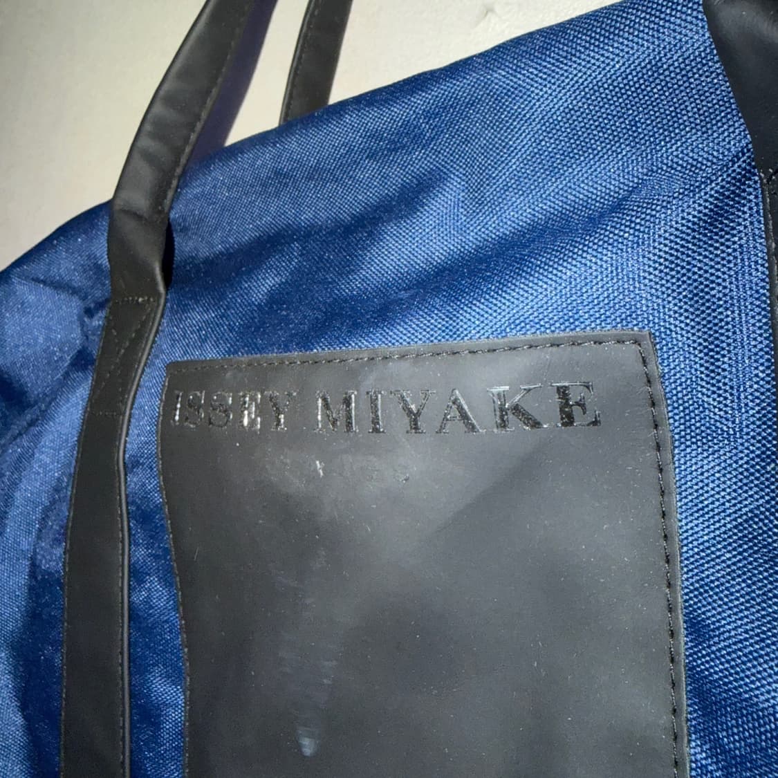 이세이미야케 퍼퓸 토트&크로스백 상품이미지4