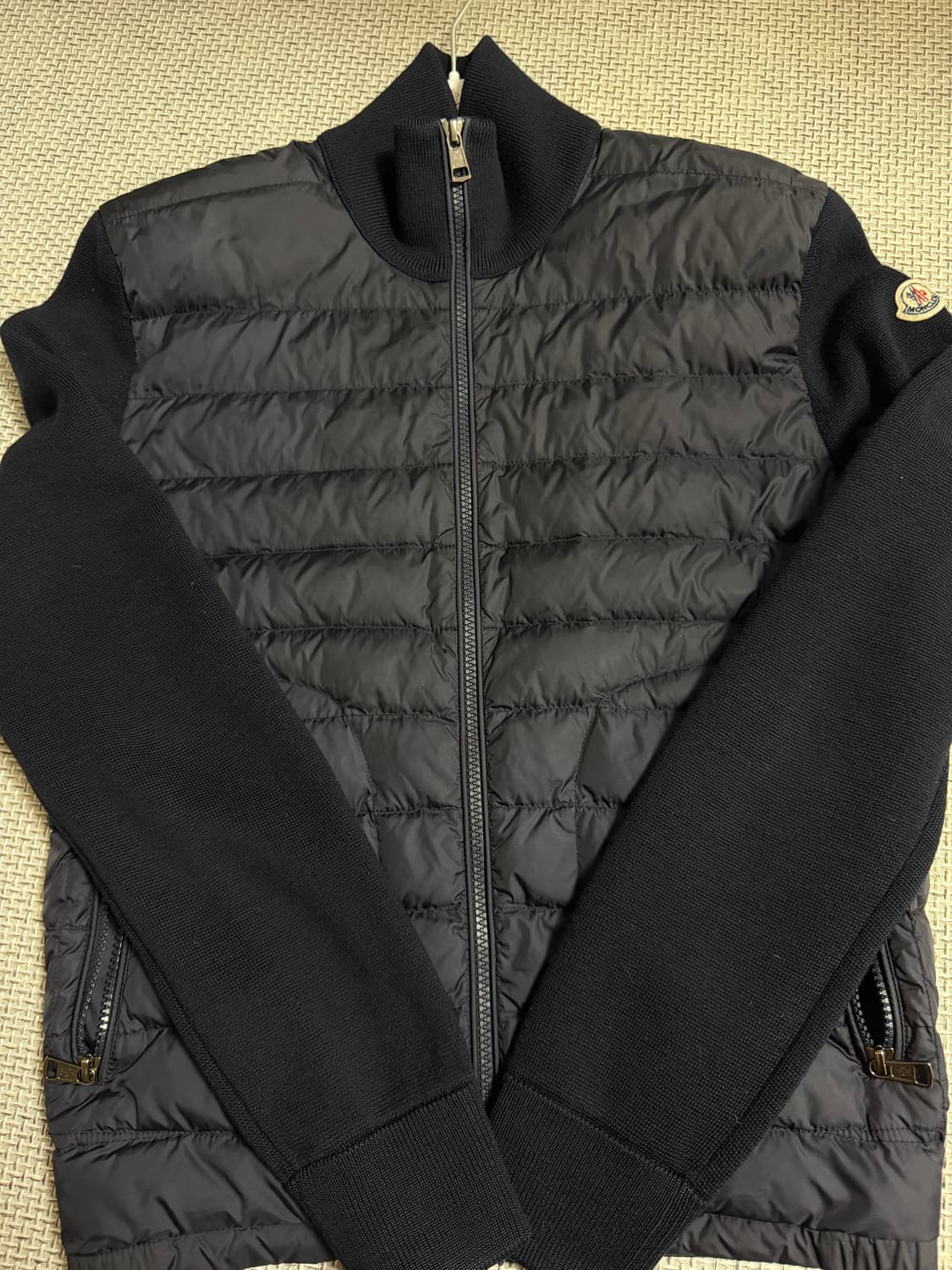 S급상태 정품 몽클레어 김현우 니트패딩 M 상품이미지1