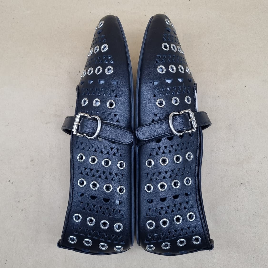 알라이오 발레리나 펀칭 플랫 슈즈38  240 상품이미지5