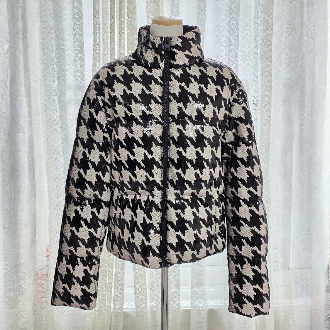 새상품) 영국브랜드🇬🇧 하운드투스 시퀸 패딩 점퍼 자켓 (실사o) 상품이미지6