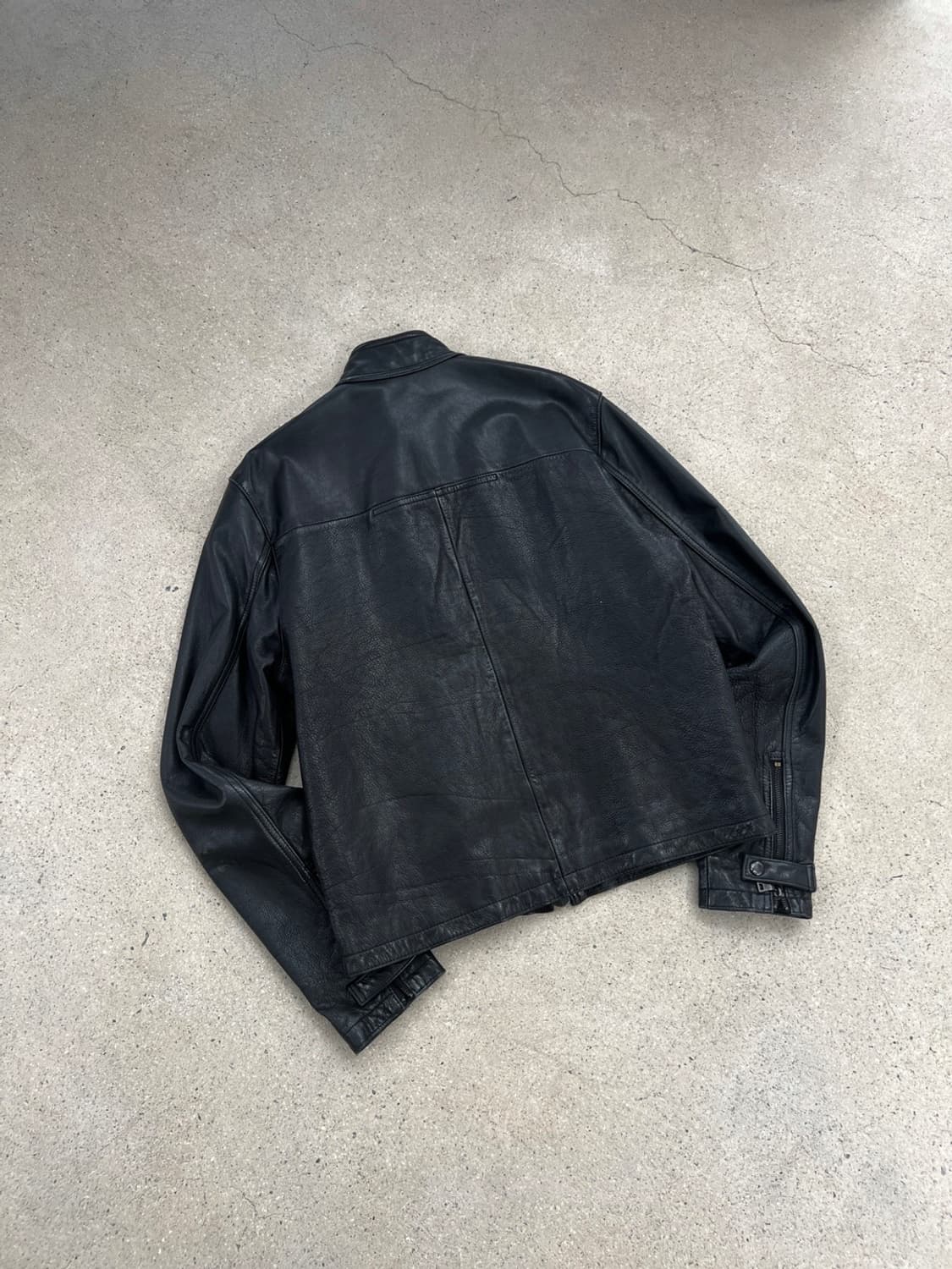 케네스콜 카우 레더 하이넥 자켓 상품이미지4