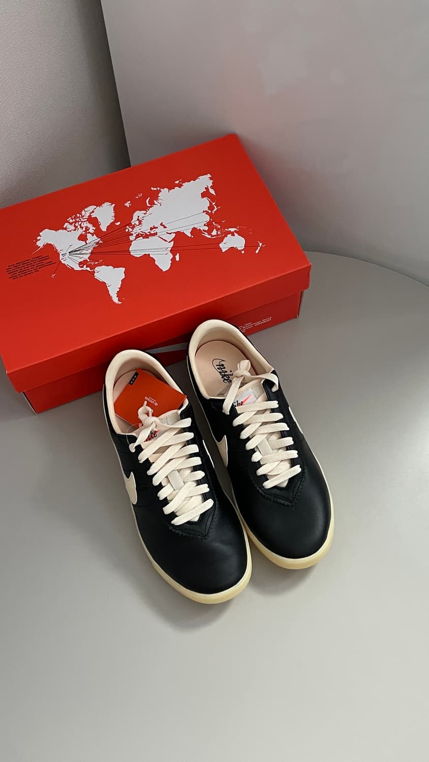 박스포함 나이키 아스트로그래버 레더 W 블랙 260 상품이미지1