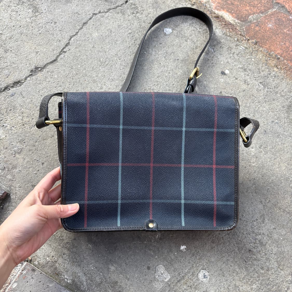 Burberry 버버리 체크 크로스백 가방 상품이미지4