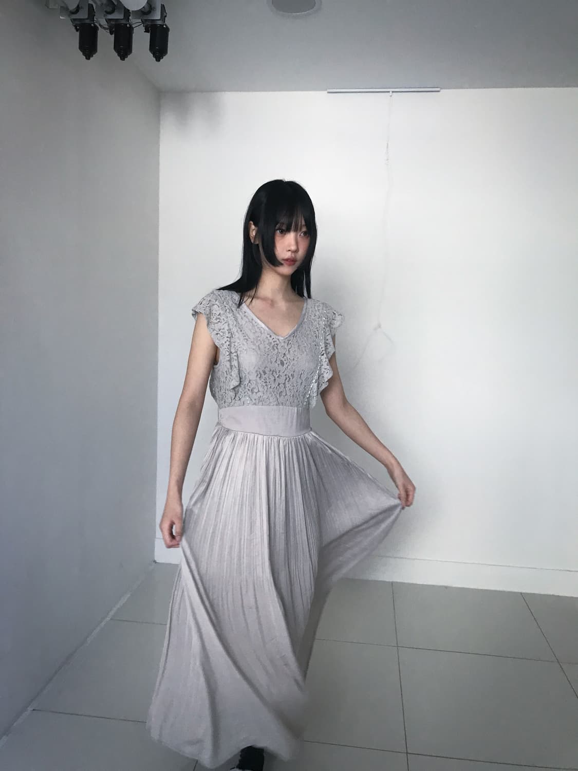 Back Ribbon Lace V Neck Dress 상품이미지9