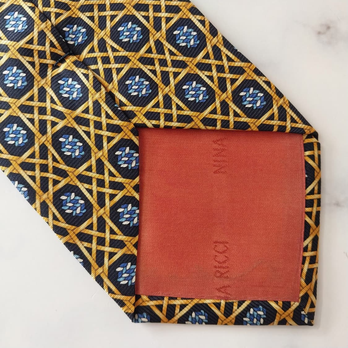 니나리치 실크 골드&네이비 기하 패턴 넥타이 9.6cm A등급 K1311 상품이미지10