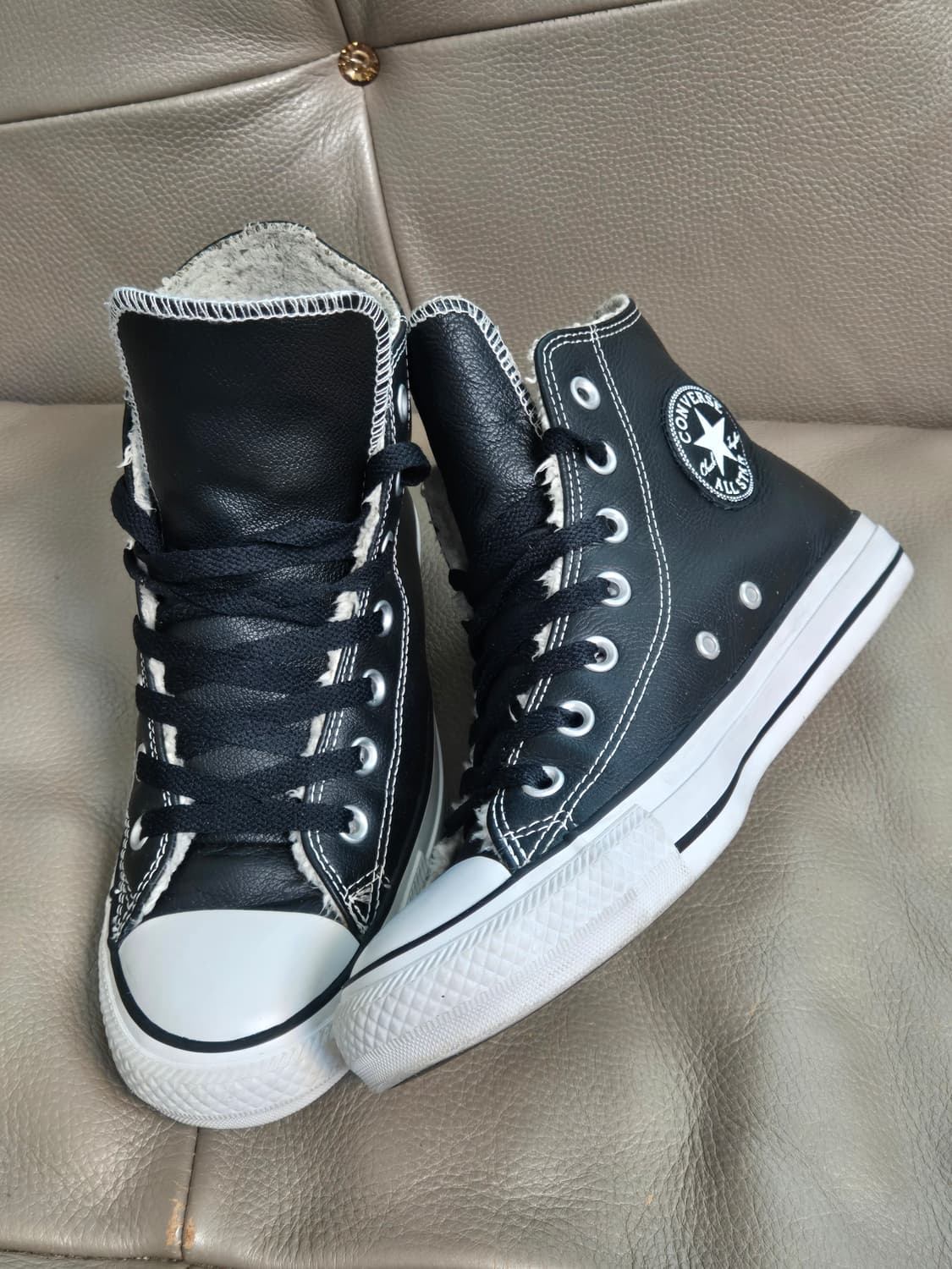 컨버스 올스타 척테일러 하이 가죽 시어링 양털 여자 240 상품이미지1