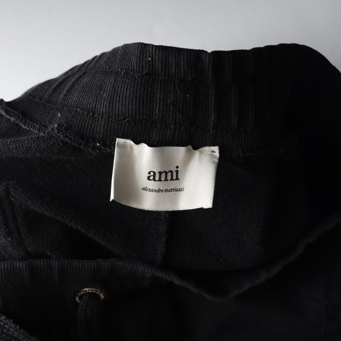 AMI 파리스 하트 로고 블랙 스웨트 조거 팬츠 XL 상품이미지6
