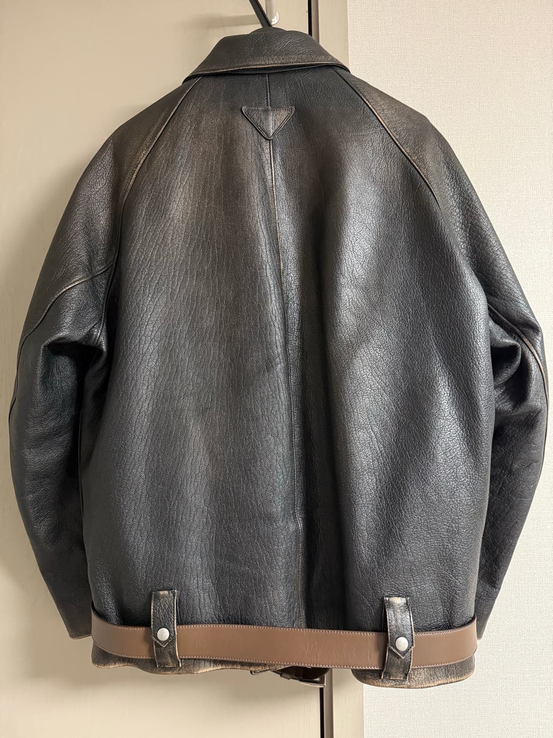 Prada 24fw 벨티드 레더 블루종 자켓 42  상품이미지2