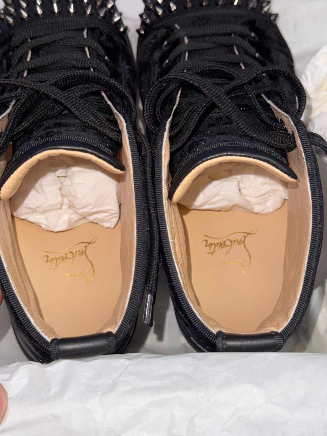 크리스찬 루부탱 블랙 스터드 하이탑 스니커즈 40 상품이미지3