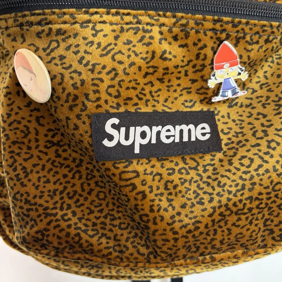 17FW 슈프림 레오파드 후리스 백팩 옐로우 상품이미지2