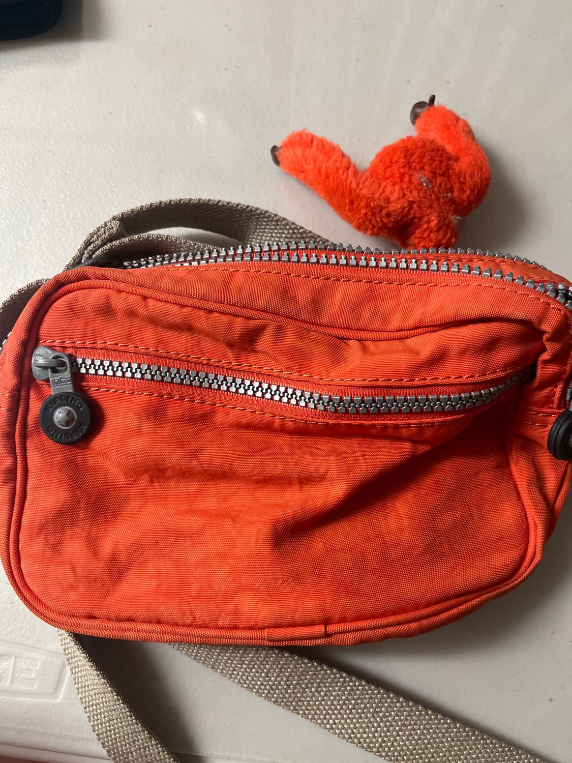 키플링 투톤 크로스백 상품이미지2