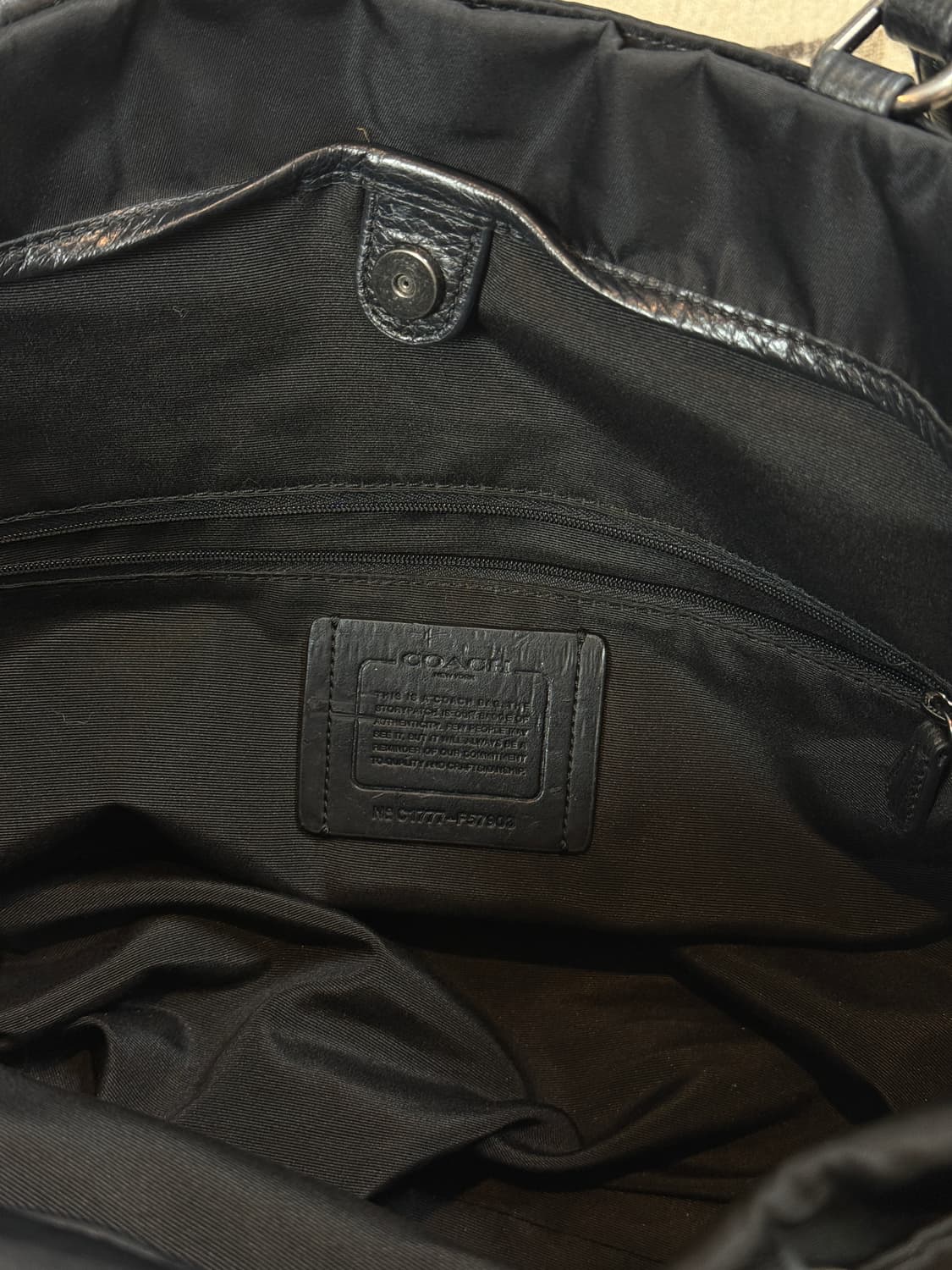 코치 나일론 턴락 숄더백 상품이미지7