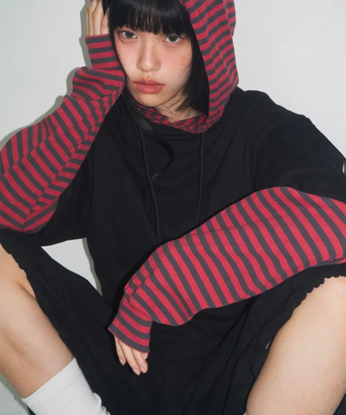 레이어드 디자인 단가라 후드 롱슬리브 상품이미지2