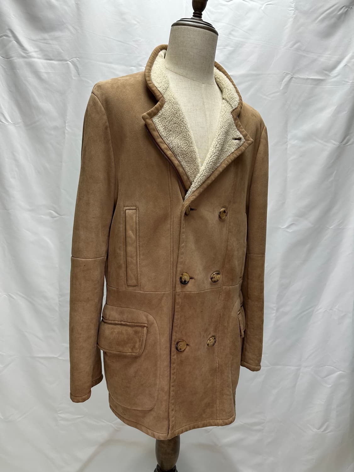 브루넬로쿠치넬리 더블 브레스티드 시어링 무스탕 XL 판매 상품이미지5