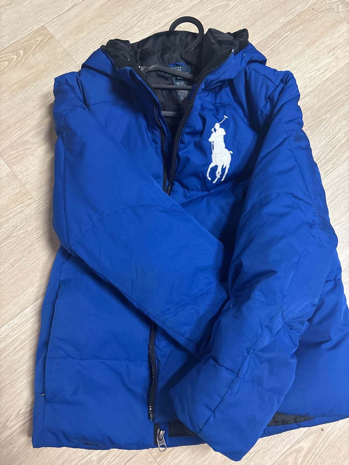폴로 빅로고 패딩 판매합니다 상품이미지1