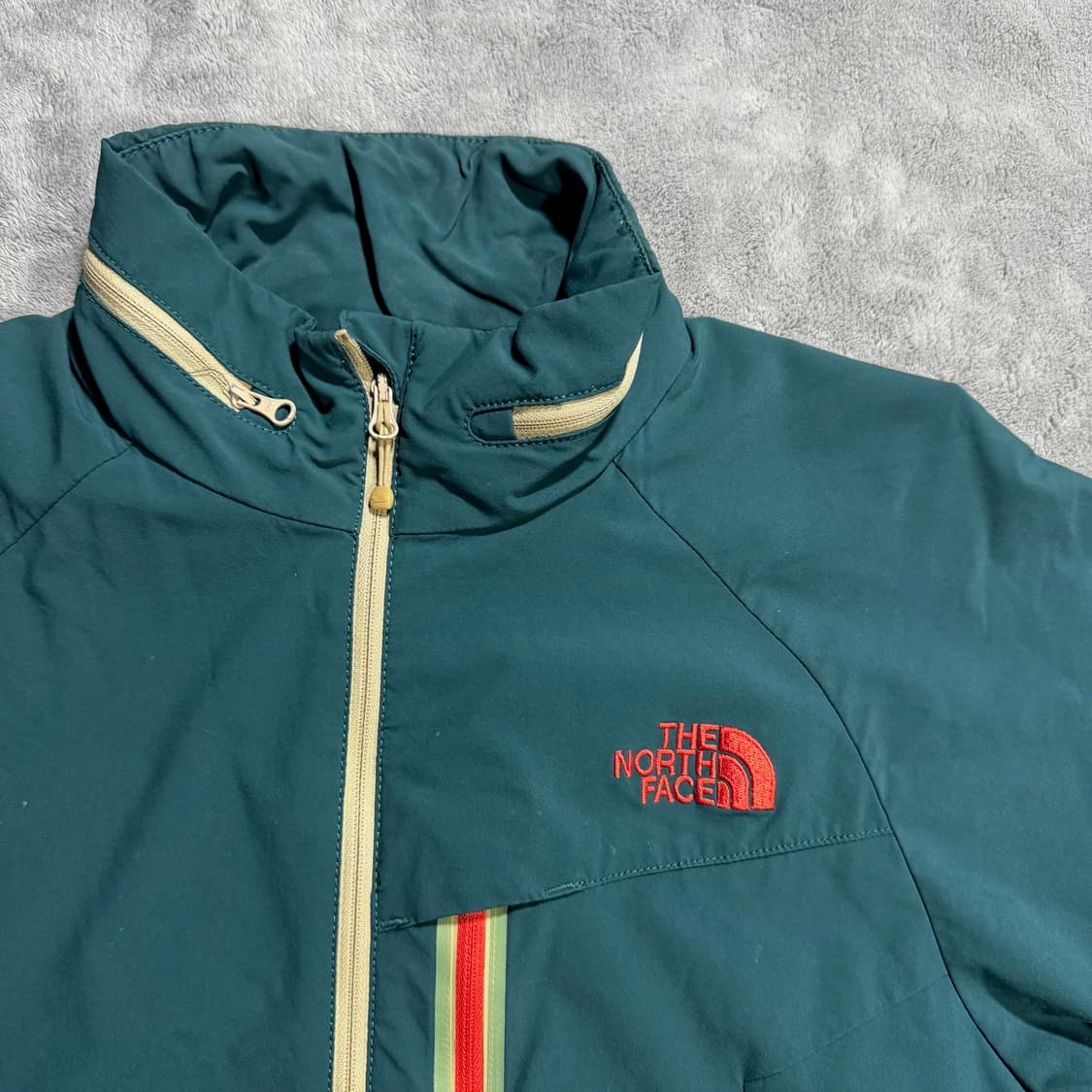 노스페이스 바람막이 그린  상품이미지2