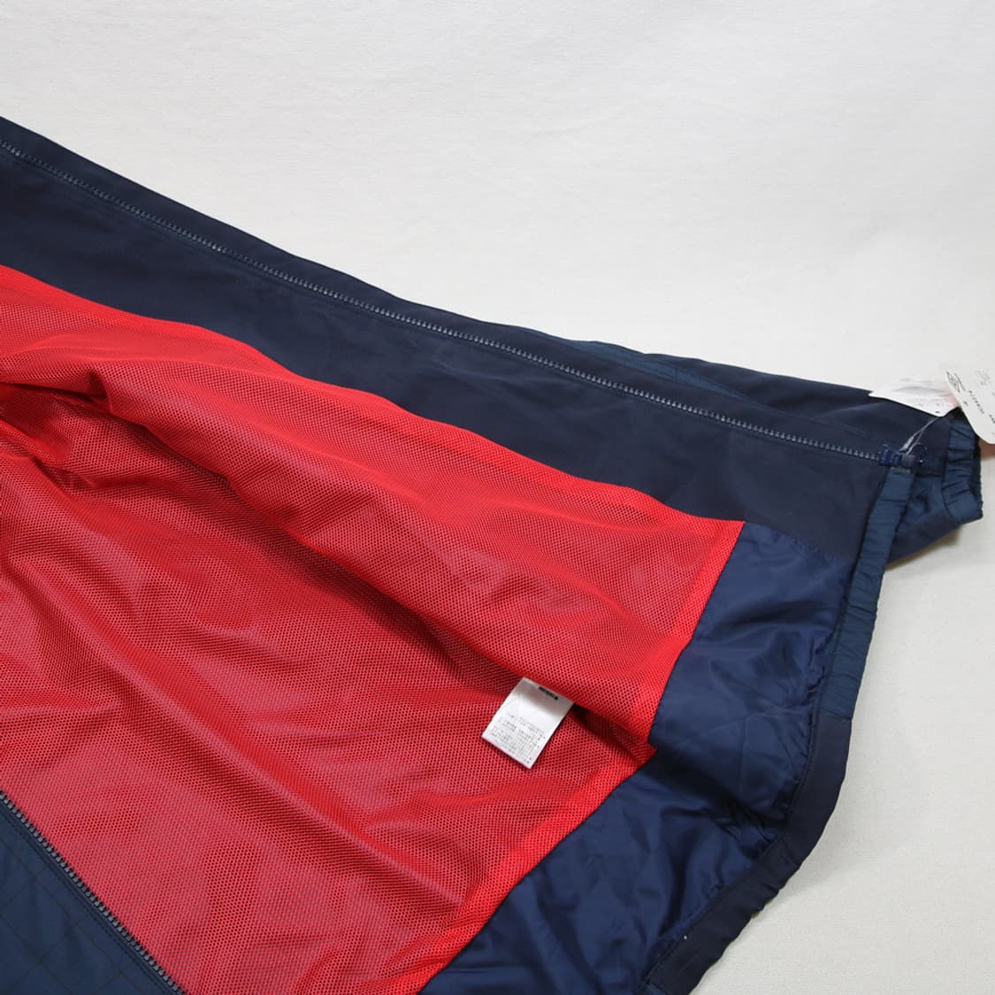 (착용컷) UMBRO 트랙 후드 자켓 (남성용 100) 상품이미지7