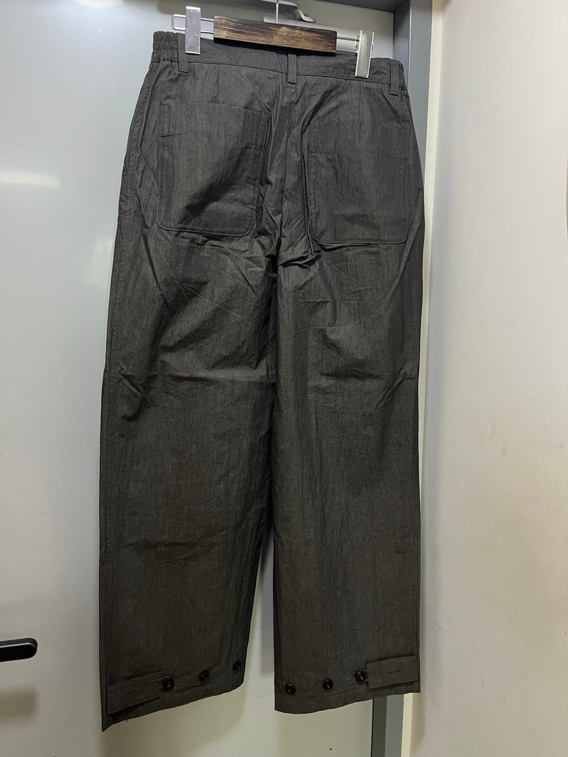 [2] 나아나나 커브드 라인 점퍼 셋업 차콜 브라운 상품이미지9