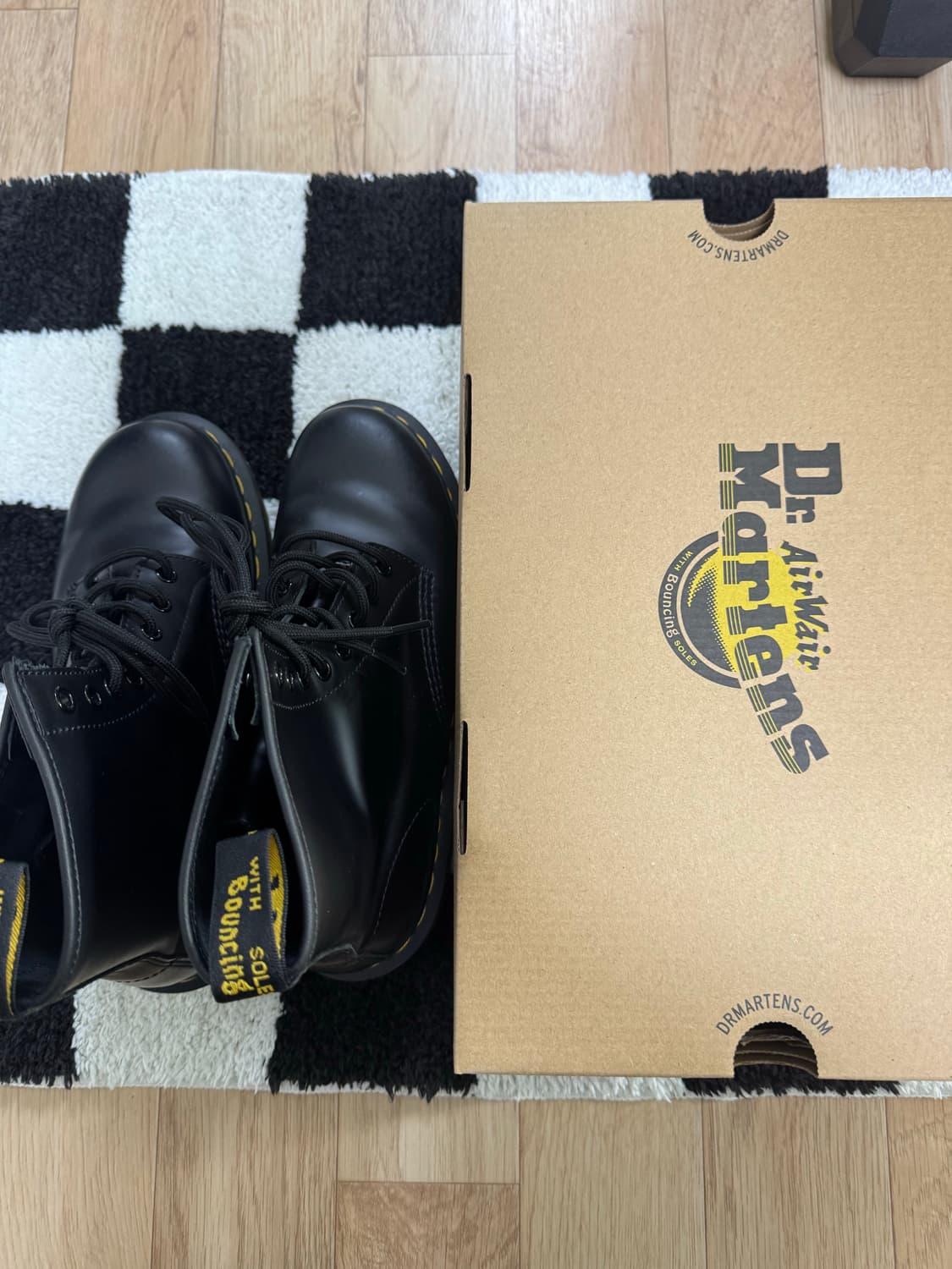 닥터마틴 8홀 uk7 size 상품이미지1