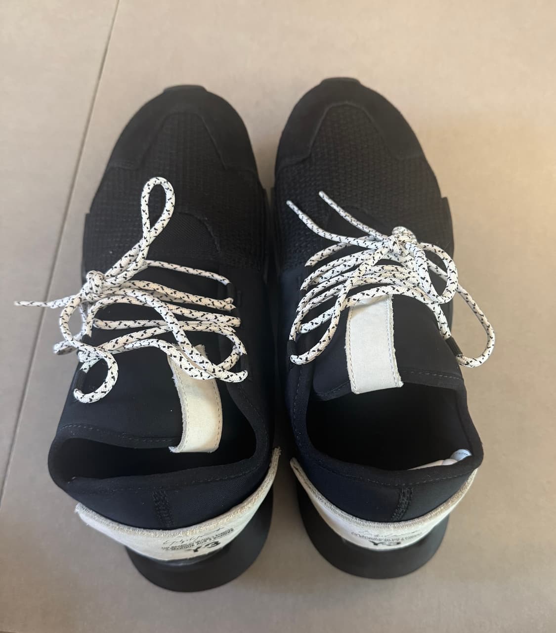 Y-3 스니커즈 사이즈 285mm 상품이미지3