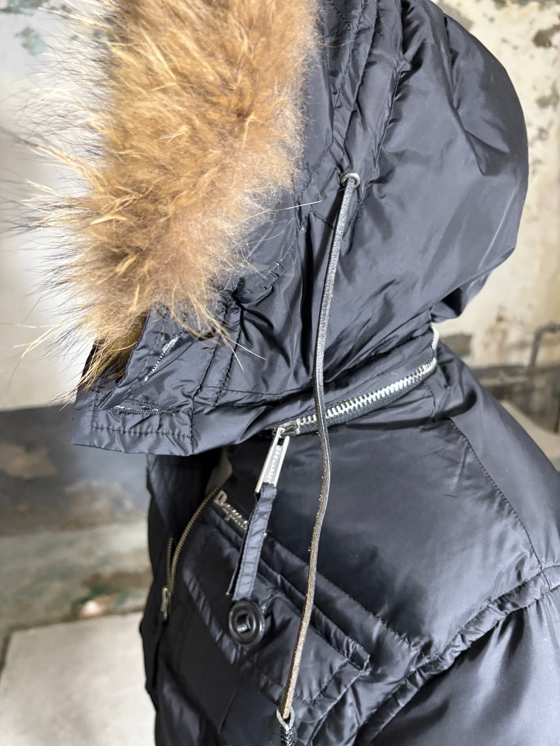 디스퀘어드 라쿤퍼 패딩 상품이미지9