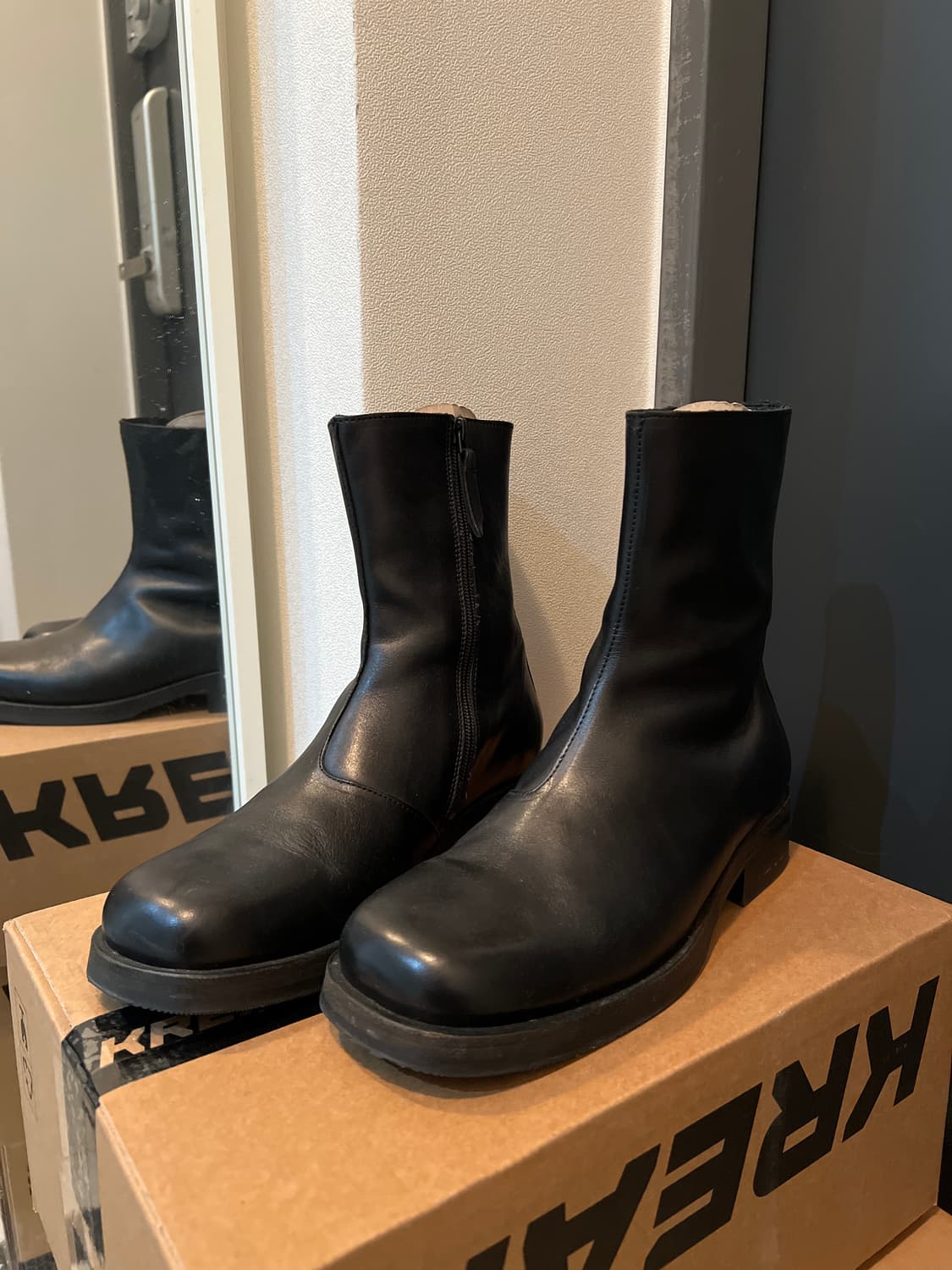 [41] 아워레가시 카미온 부츠 블랙 상품이미지1