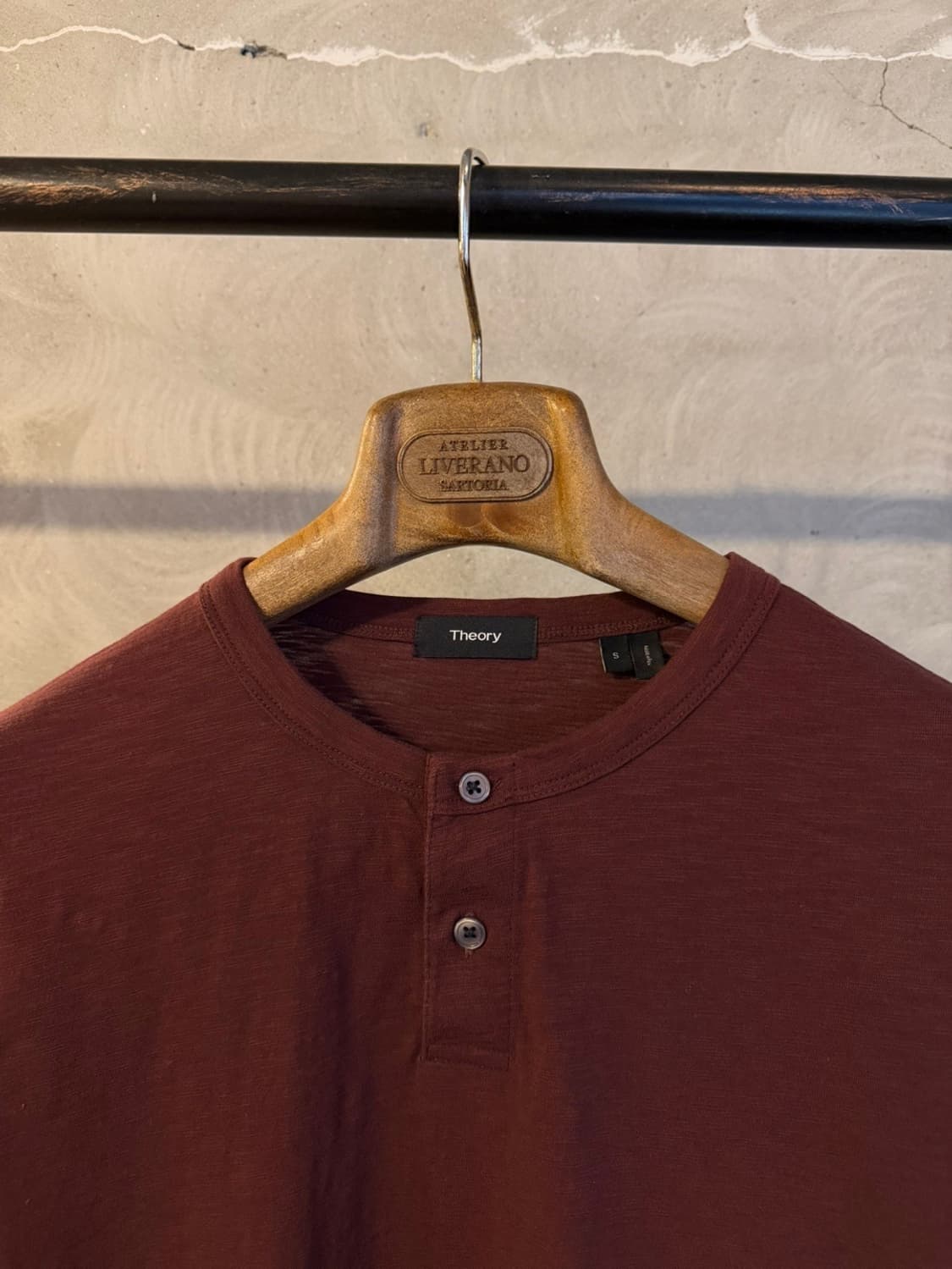 띠어리 롱슬리브 헨리넥 티셔츠 슬림100 상품이미지3