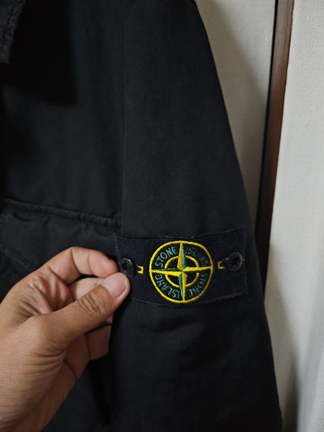 스톤아일랜드 19fw 다비드-tc 내피 패딩 코트L 블랙 상품이미지3