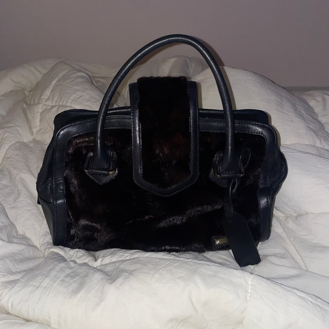 밍크100% 소가죽 빈티지 숄더백 상품이미지1