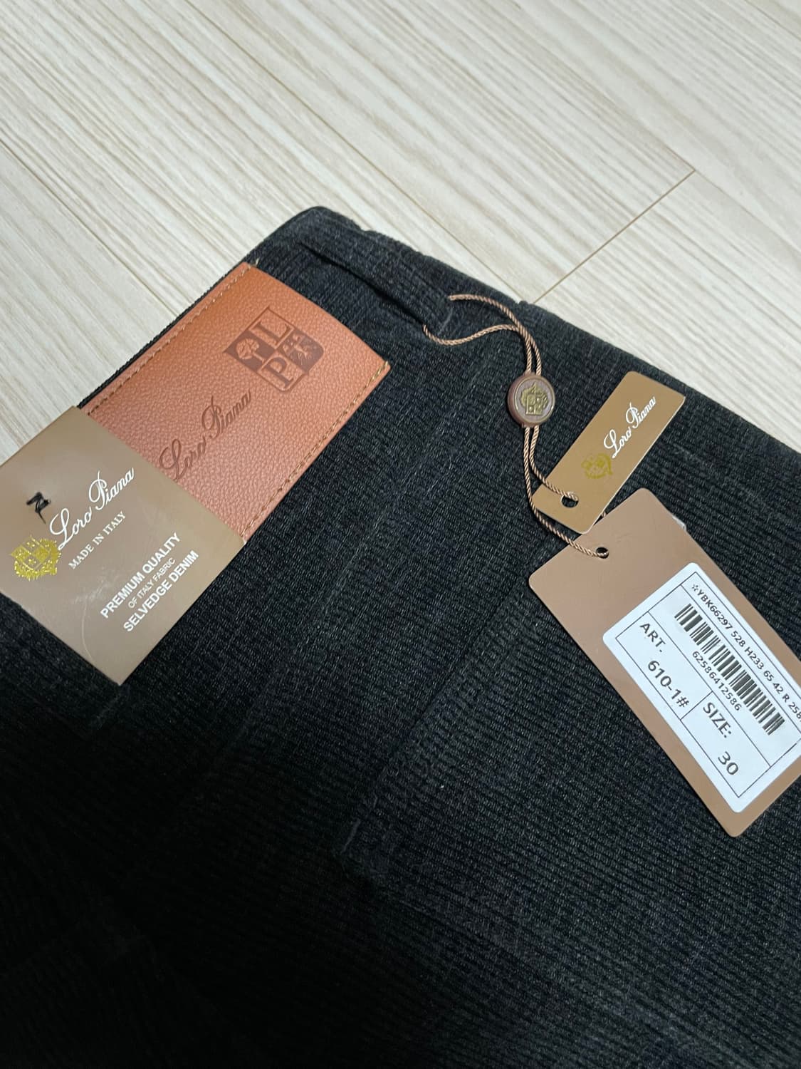 [새상품택O] 로로피아나 파츠로고 스판 코듀로이 팬츠 상품이미지9