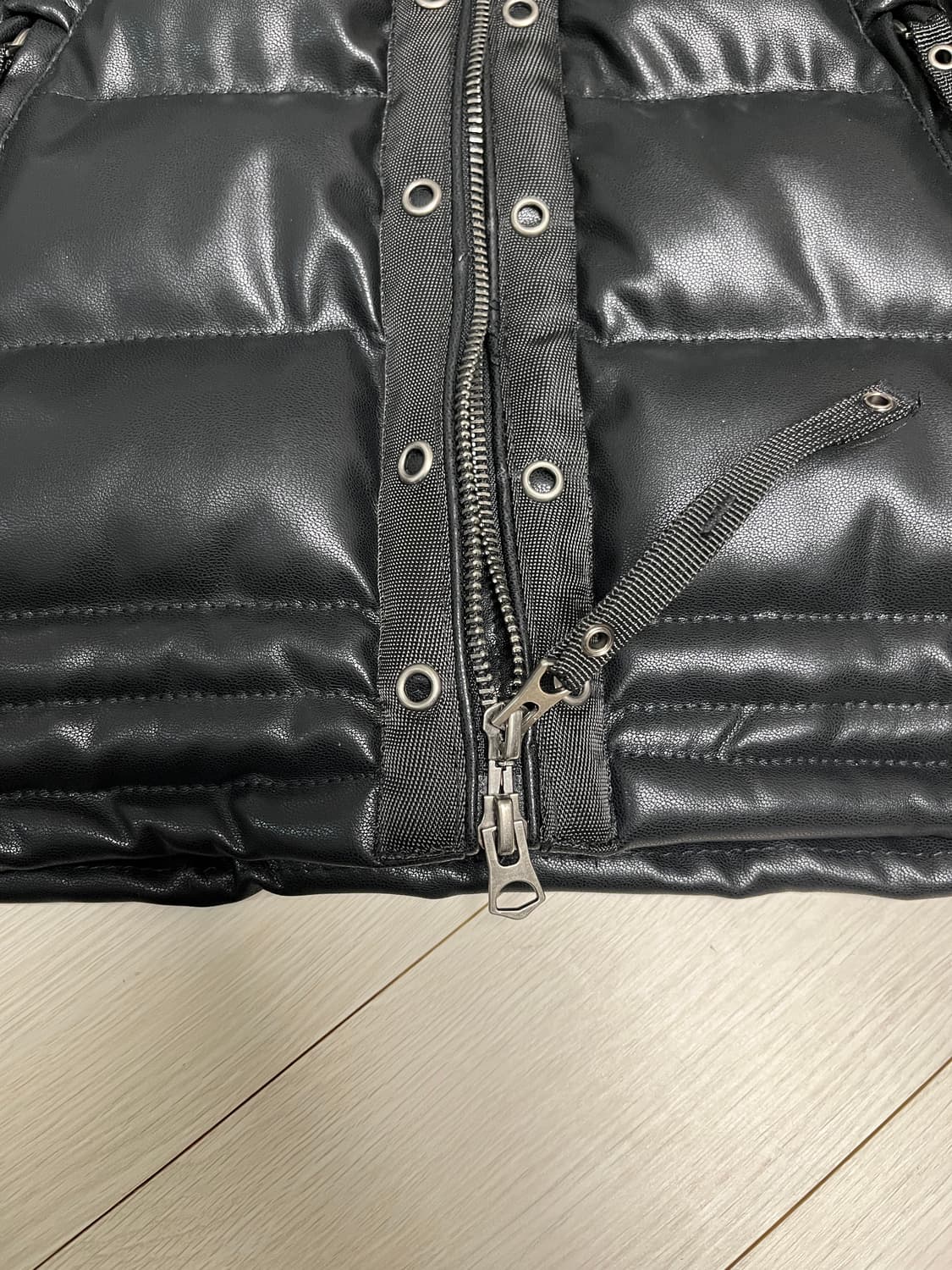 배드블러드 레더후드패딩(사이즈 S 새상품) 상품이미지5